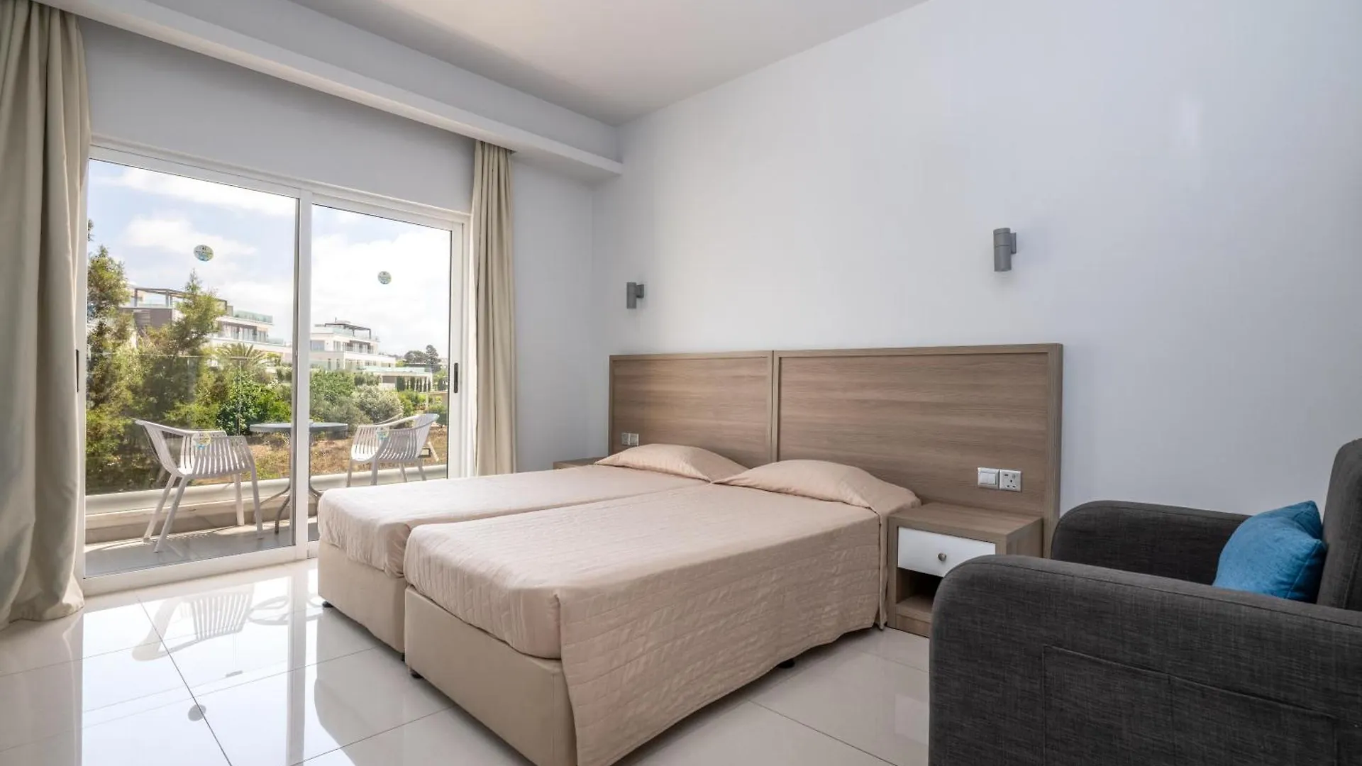 Bellini Hotel Ayia Napa 3*,