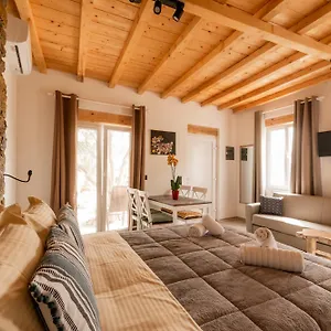 Honey Bee House Διαμέρισμα